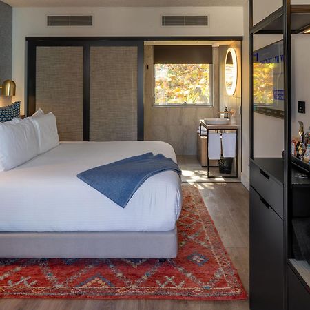 Zagame'S House Hotell Melbourne Exteriör bild A guest room at the Hotel Zags