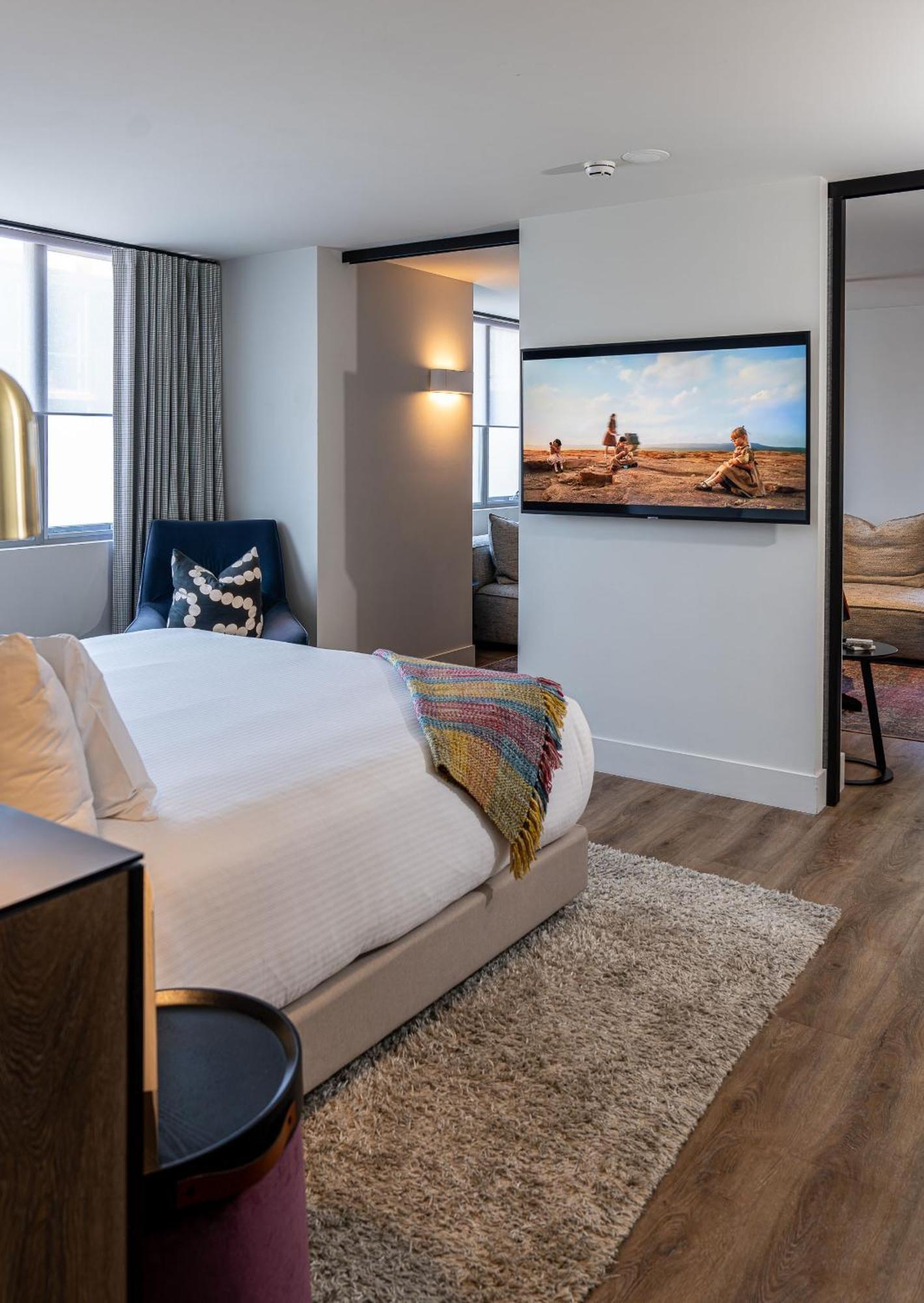 Zagame'S House Hotell Melbourne Exteriör bild A bedroom at the hotel